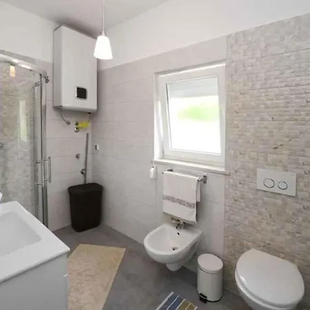 Apartment With Pool In Porec-istrien 54580 Porec