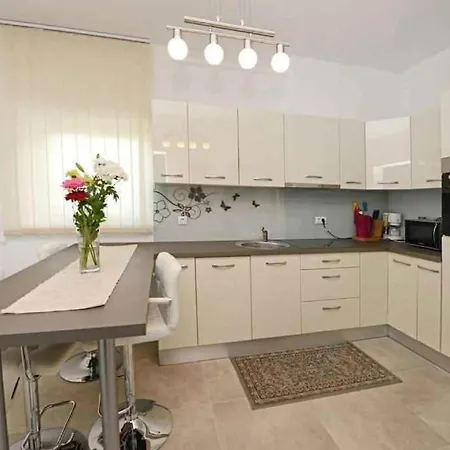 With Pool In Porec-istrien 54580 Apartment *