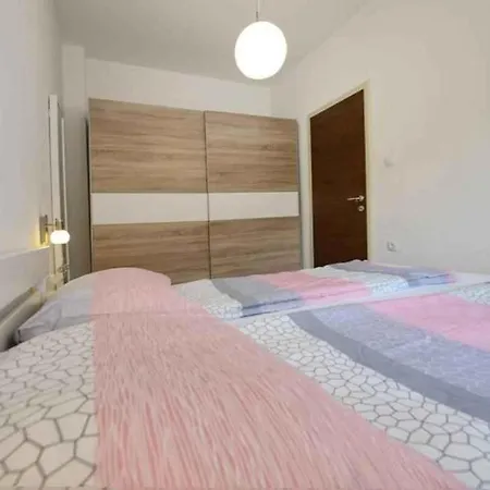 With Pool In Porec-istrien 54580 Apartment *