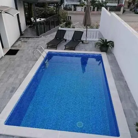 With Pool In Porec-istrien 54580 Apartment Porec